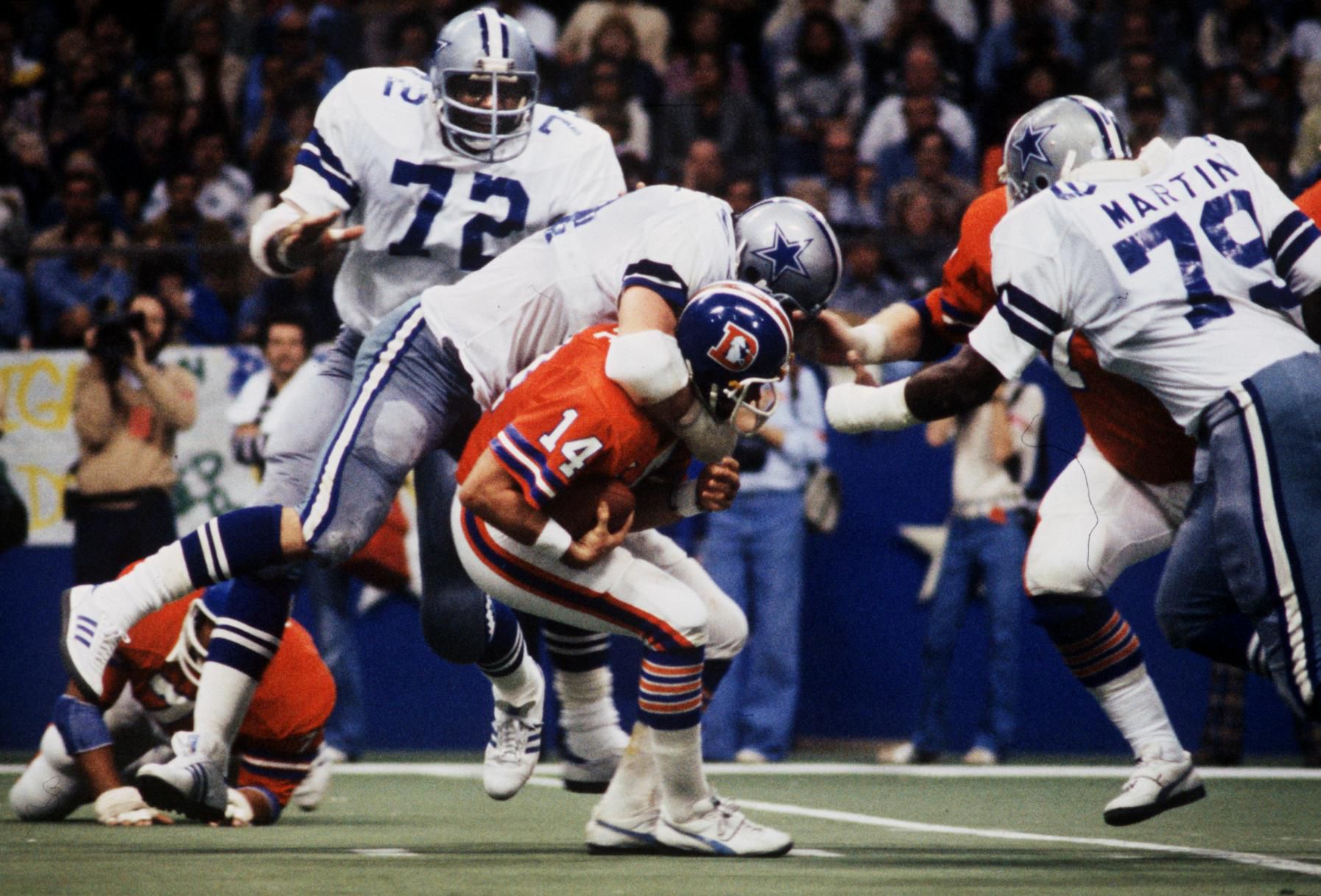 Lot Detail - 1995 Dallas Cowboys Vince Lombardi Super Bowl XXX Trophy  Presented to Player John Jones