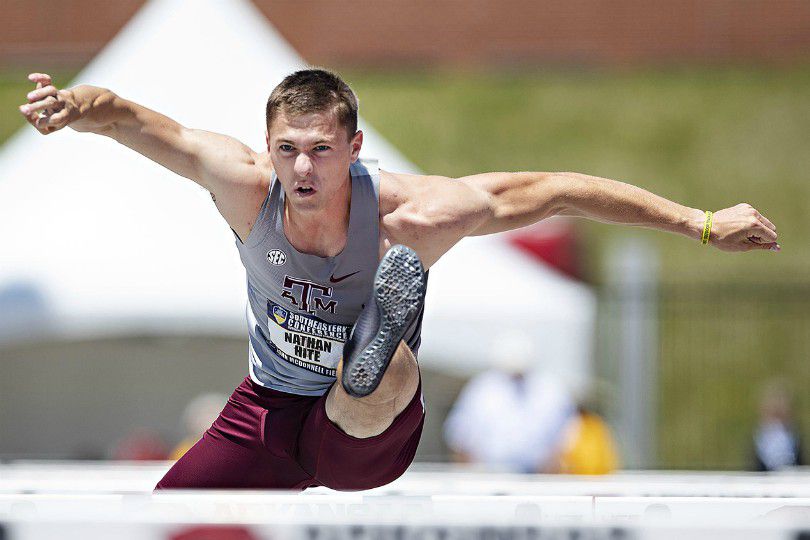 The Scoring For The Decathlon And Heptathlon Favors Running Over