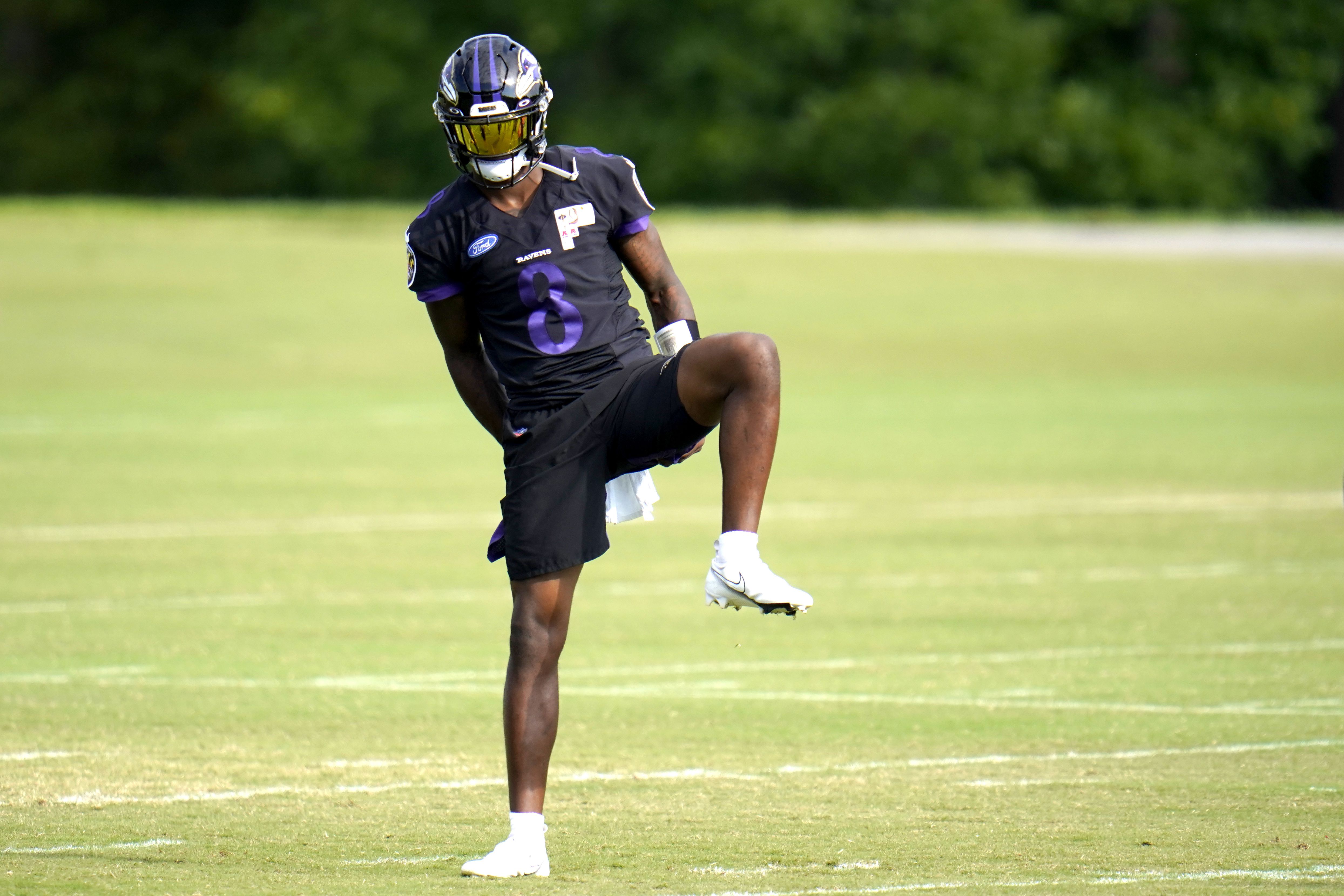 Lamar Jackson takes over Baltimore Ravens' training camp