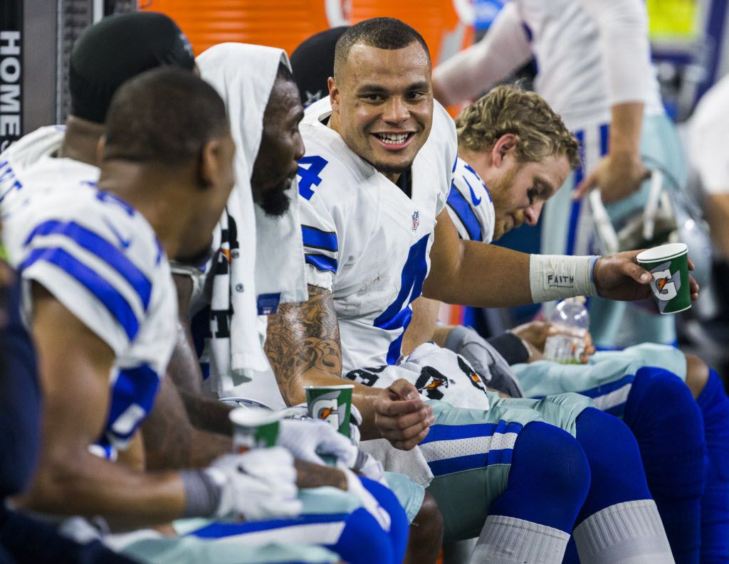 5 things noticed from mic'd up Dallas Cowboys bench in dominant