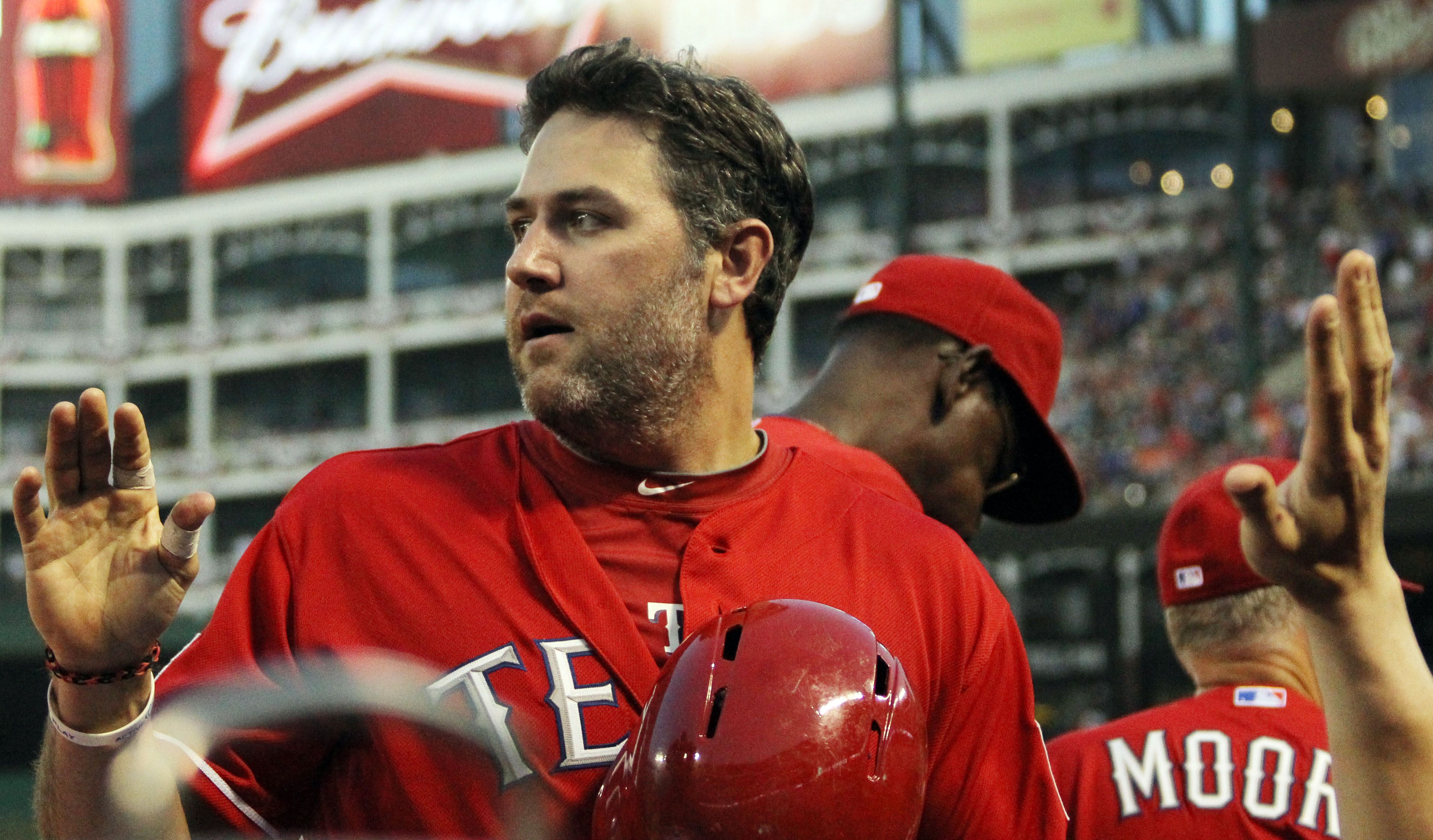 Rangers decline club option on Lance Berkman 